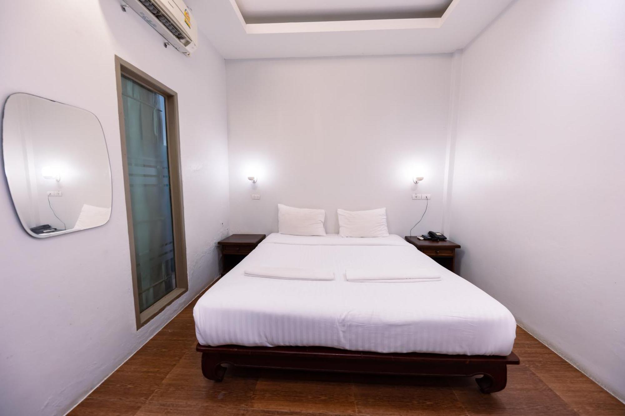 Sleep Hotel - Sha Certified Surat Thani Exterior photo